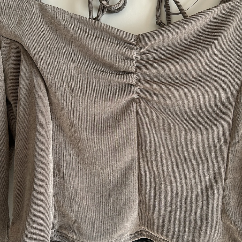 Cropped blouse - Picture 2 of 3